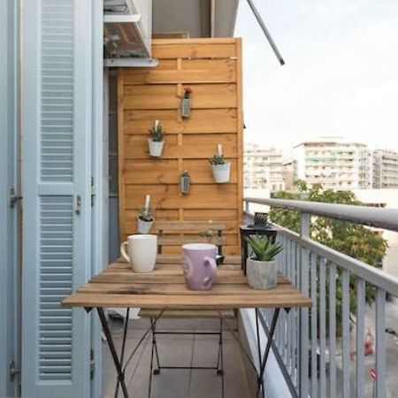 Modern White Tower Apartment Thessaloníki Exteriör bild
